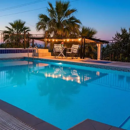 Willa Kalathos Retreat 2br With Private Pool *